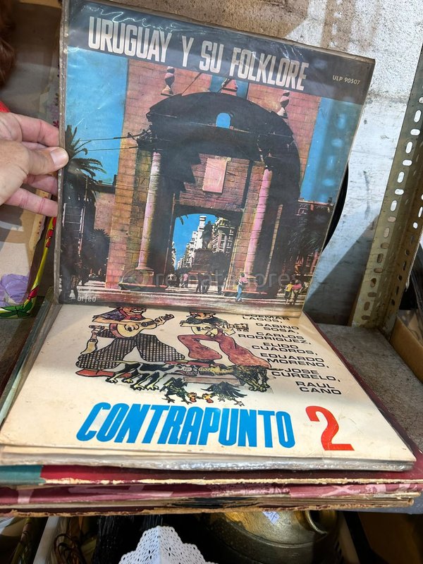 Lote de Vinilos Uruguayos: "Uruguay y su Folklore" y "Contrapunto 2"
