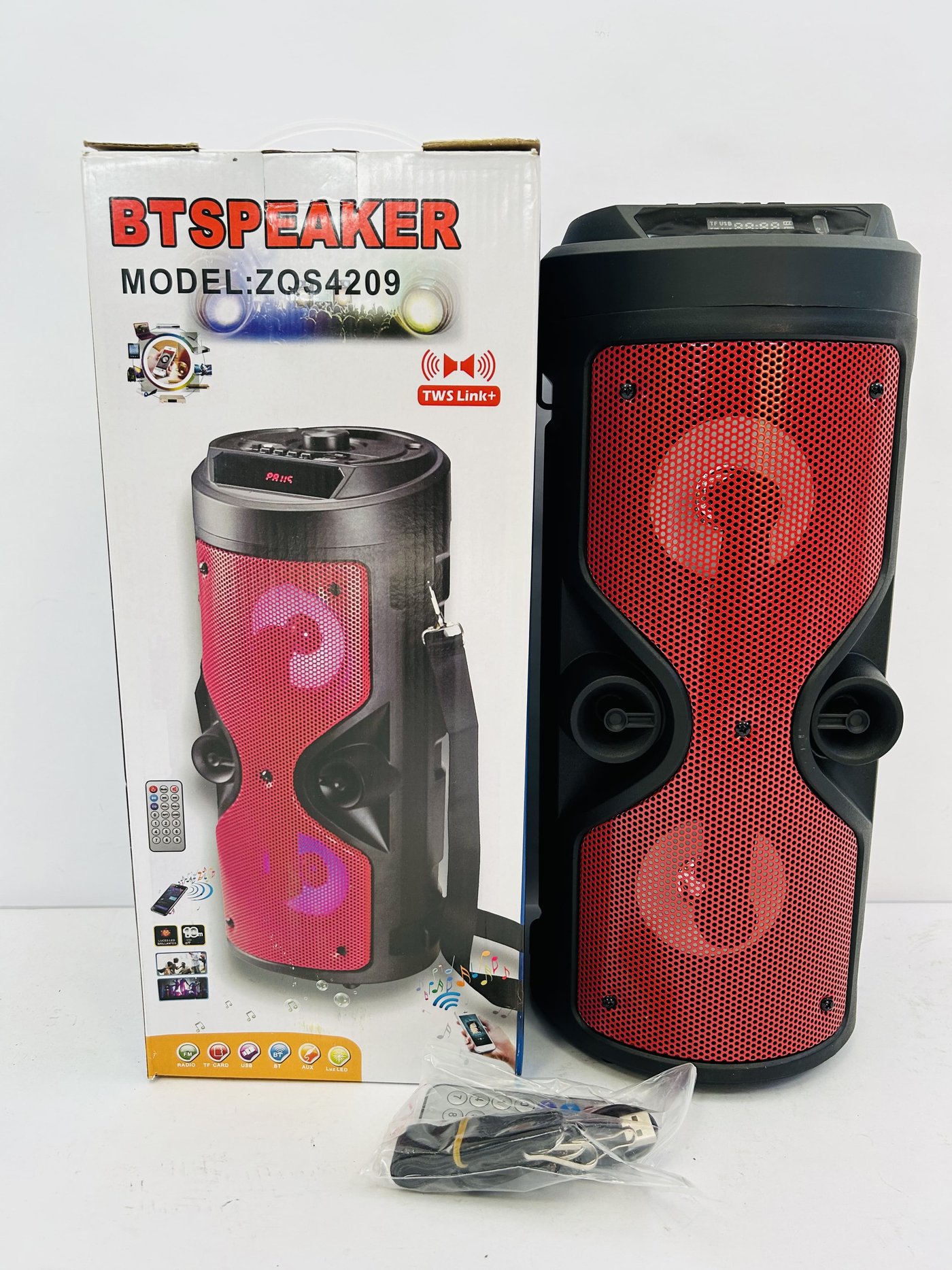 Parlante Portátil BTSPEAKER Modelo ZQS4209 Rojo con Control Remoto