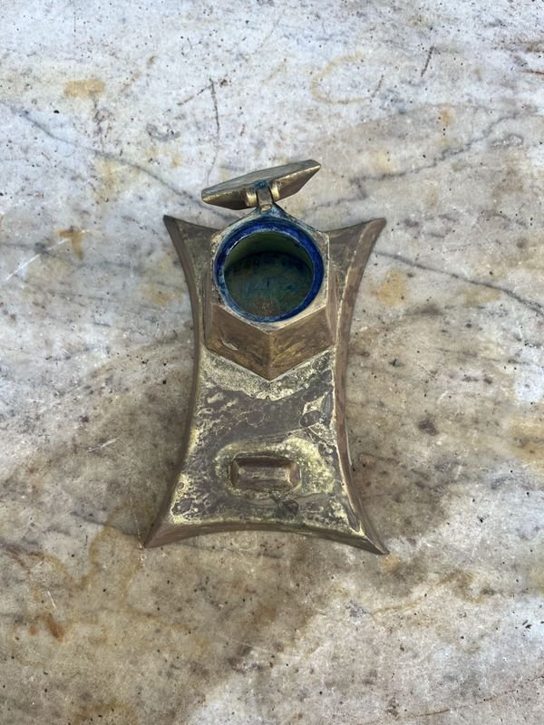 Tintero de bronce en excelente condición - imagen 4