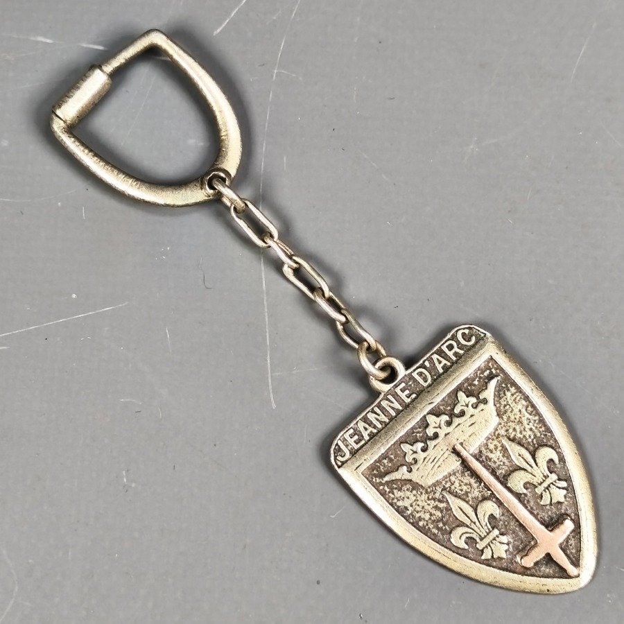 Item 16379 - Image 0