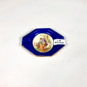 Cenicero de Porcelana Azul Esmaltada Alemana Bavaria Schumann Arzberg con Escena Romántica - imagen 1