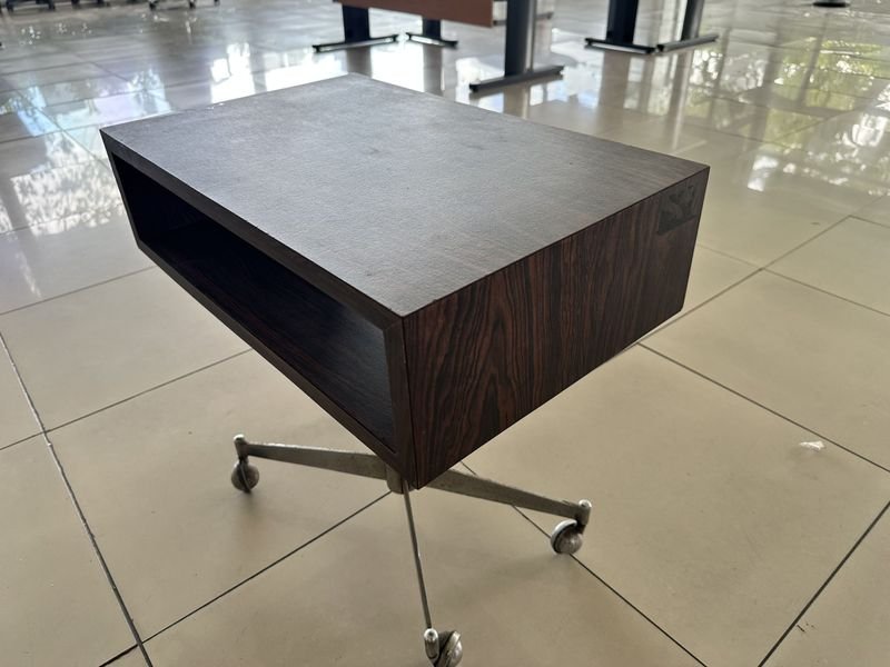 MESA AUXILIAR DE MADERA Y METAL - imagen 2