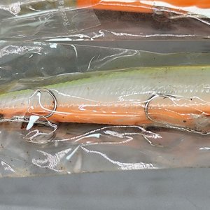 Lote de 3 Señuelos de Pesca Tipo Minnow - imagen 3