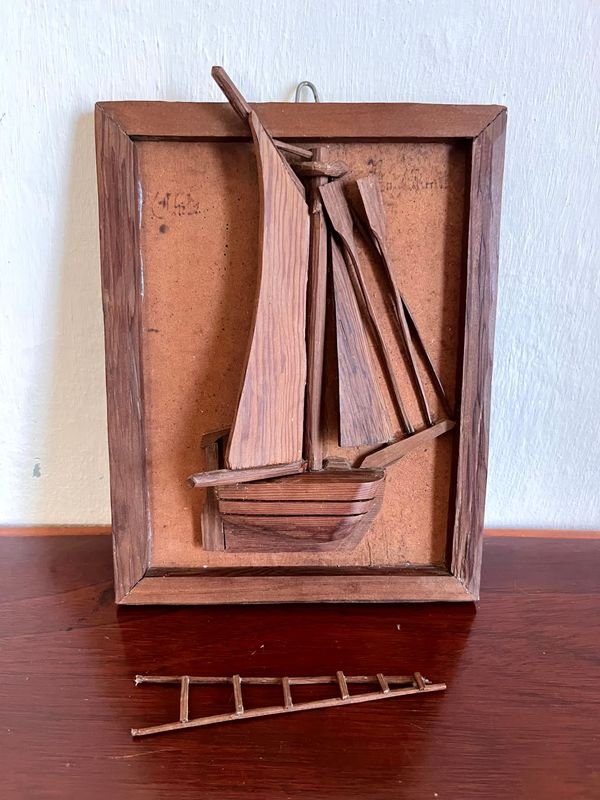Cuadro Artesanal en Madera con Figura de un Velero en Relieve - imagen 1
