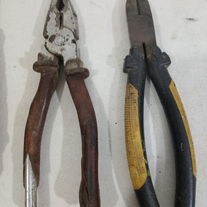 Lote de 8 Herramientas: Llave de Caño Stanley, Cizalla, Soldador y Más - imagen 3