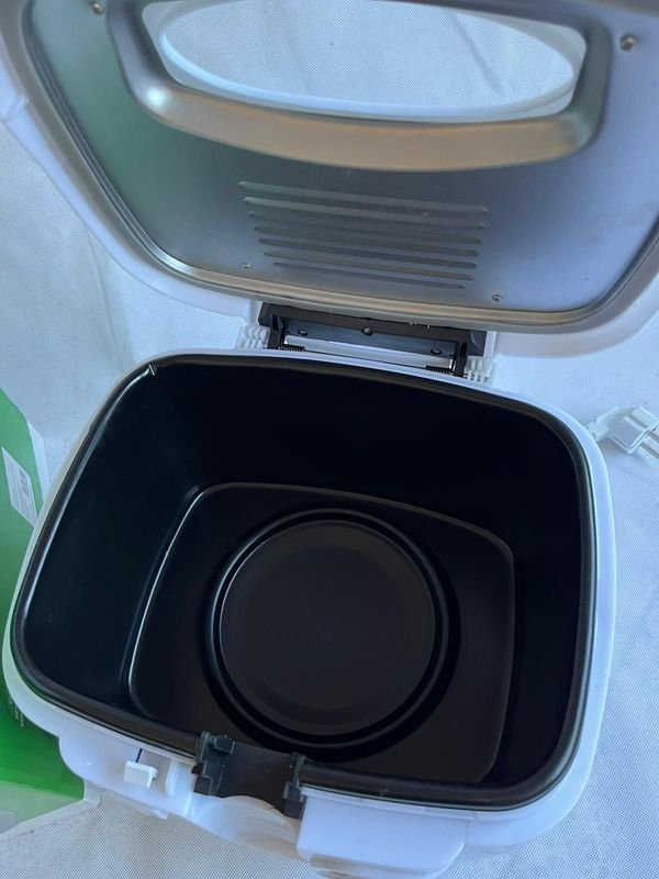 Freidora Eléctrica Hometech como Nueva - Electrodomésticos - imagen 3
