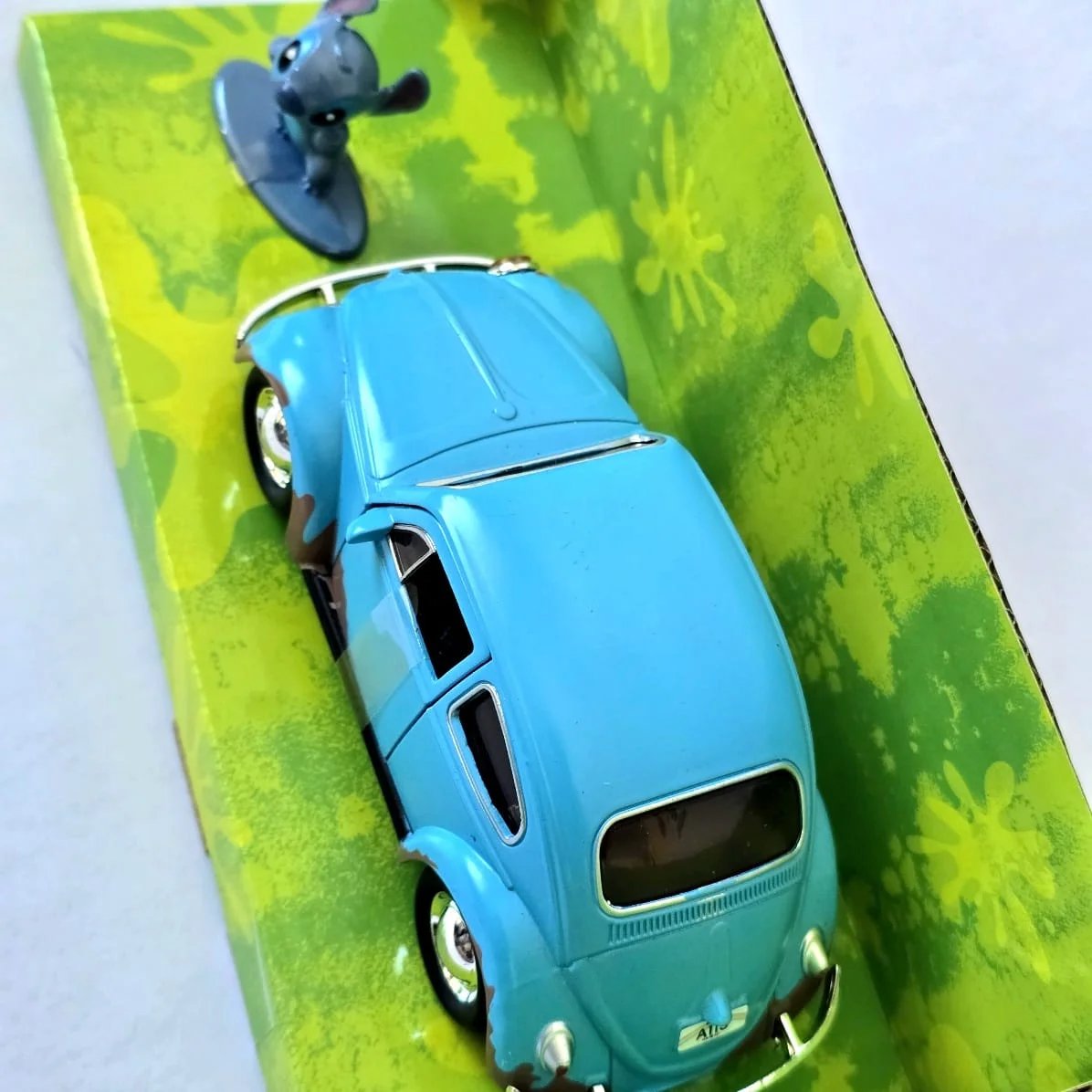 Juguetes de Stitch y Volkswagen Beetle - imagen 11