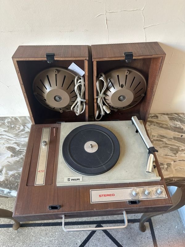 Lote siguiente: Toca disco Philips estéreo vintage