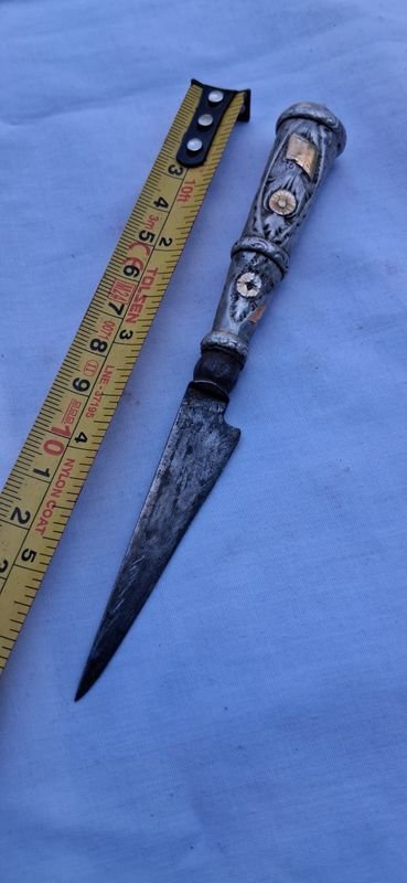 Cuchillo antiguo de plata y oro con decoración - imagen 2