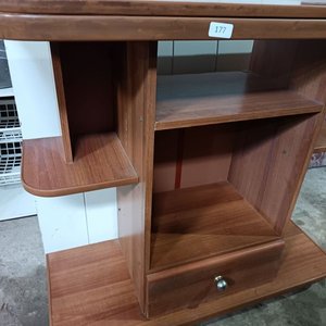 Mesa Rack de Madera Marrón con Cajón y Estantes - imagen 5