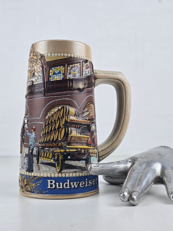 Jarra de Cerveza Coleccionable Budweiser Anheuser-Busch Inc.