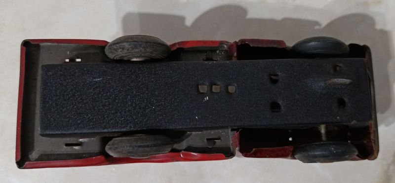 Antiguo Camión de Bomberos de Hojalata esmaltada para Venta - imagen 6
