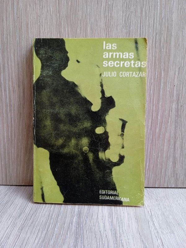 Libro "Las Armas Secretas" de Julio Cortázar