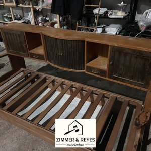 Cama de una plaza con estante superior de madera - imagen 4