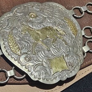 Rastra de Cuero con Apliques de Plata y Oro Estilo Gaucho - imagen 2