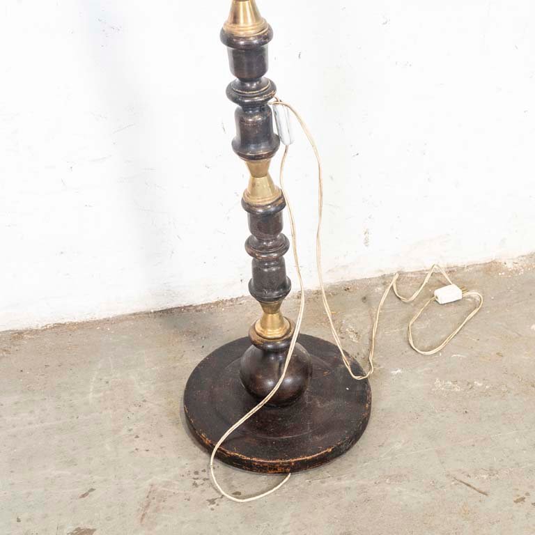 Lámpara de pie de una luz, de madera y bronce - imagen 2