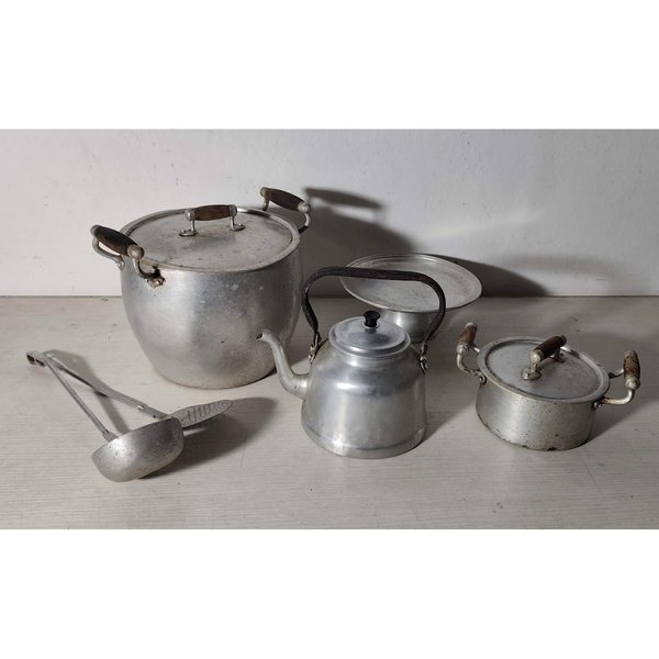 Lote de Utensilios y Ollas de Aluminio