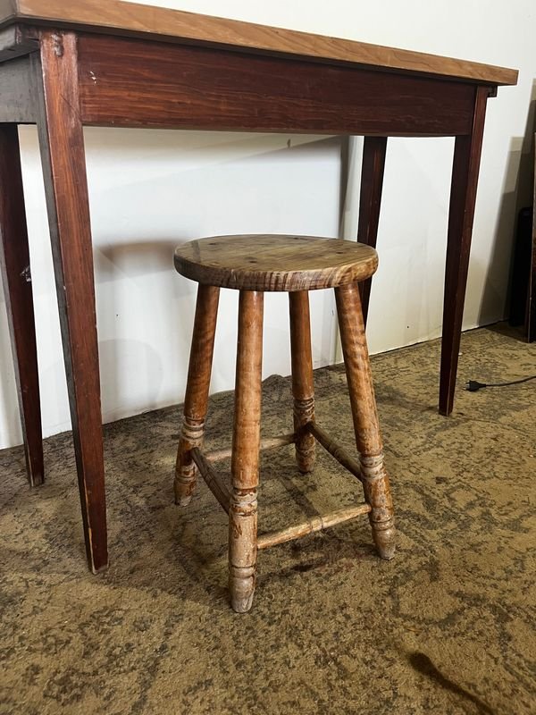 Mesa de arrimo con alas y taburete de madera - imagen 5