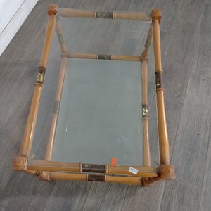 Mesa Ratona Estilo Bambú con Tapa de Vidrio - imagen 6