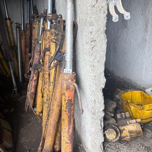 Lote de Cilindros Hidráulicos Usados para Maquinaria - imagen 7