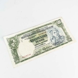 Lote anterior: Billete de Uruguay 500 Pesos Ley 2 de Enero de 1939
