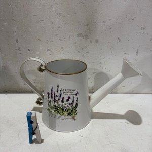 Lote siguiente: Regadera Decorativa "La Lavande" Estilo Vintage