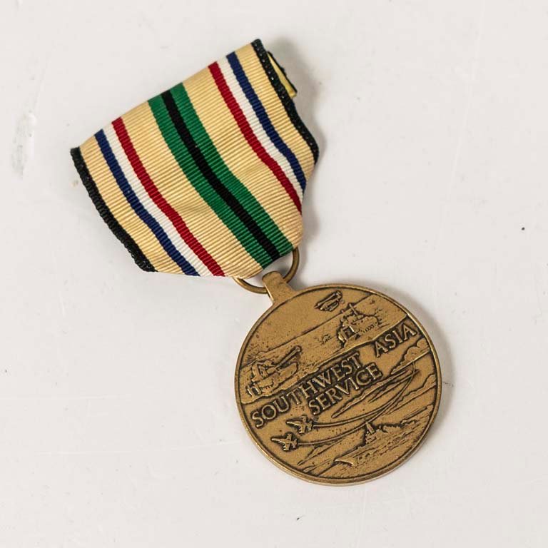 Lote anterior: Medalla de bronce con cinta de Servicio del Suroeste de Asia