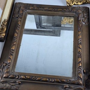 Lote de Marcos Antiguos Ornamentados con Fotografías y Espejo - imagen 5