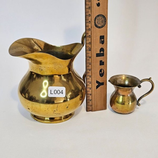 Importante jarra y jarrita de bronce sellada - imagen 2