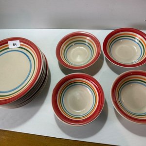 Lote de 12 Platos Llanos y Hondos con Diseño de Rayas de Colores - imagen 5