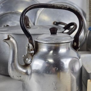 Lote de Cacerolas, Ollas y Utensilios de Cocina de Aluminio - imagen 5