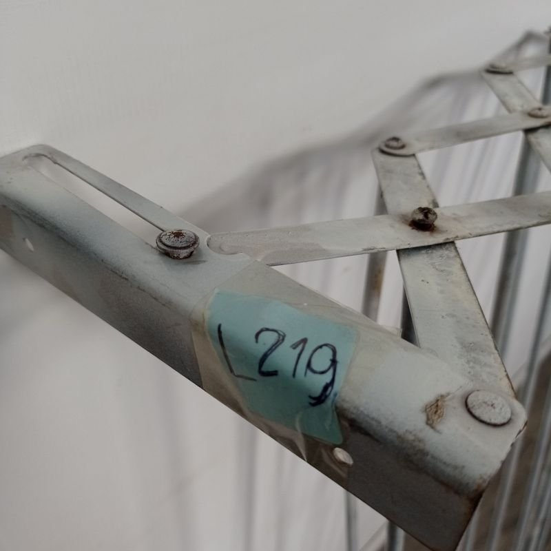 Perchero plegable de metal para hogar - imagen 3
