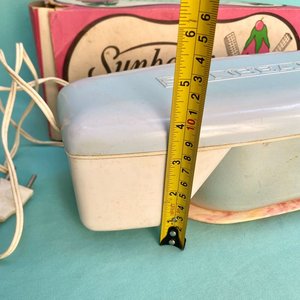 1950´´s . Batidora de helados con caja original y manual de uso. Marca sumbean. No la probamos. 29.5 cm x 13 cm x 8.5 cm. - imagen 12