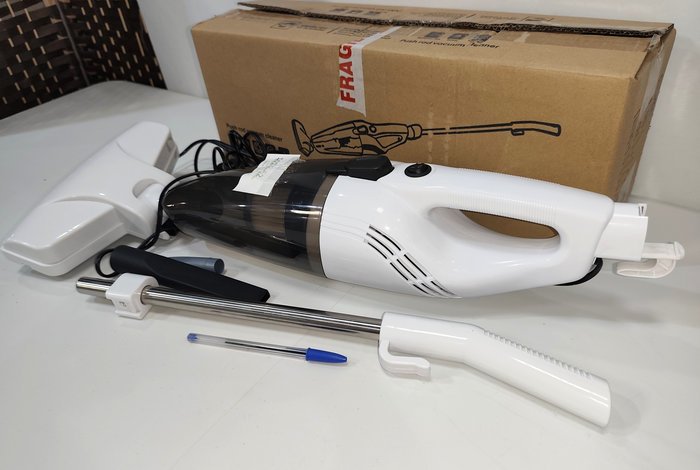 Aspiradora eléctrica portátil con accesorios - imagen 4