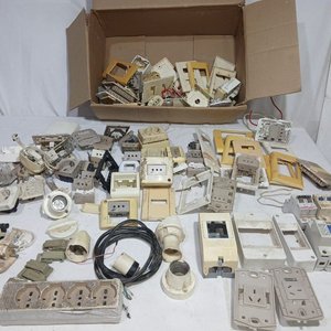 Lote anterior: Lote de Material Eléctrico Usado: Llaves, Enchufes y Térmicas