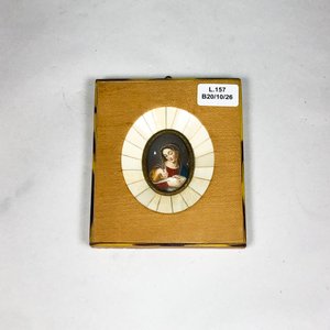 Miniatura Pintada a Mano Virgen con Niño, Marco Decorado - imagen 1