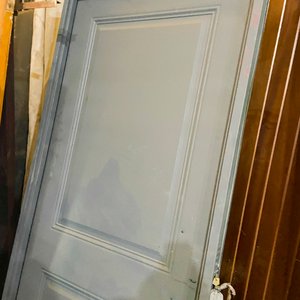Una puerta de frente chapa color negro con detalle 205 x 88 cm - imagen 3