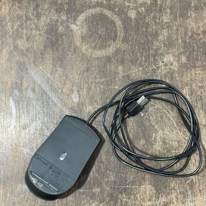 Teclado y Mouse Lenovo Negros con Cable - imagen 5