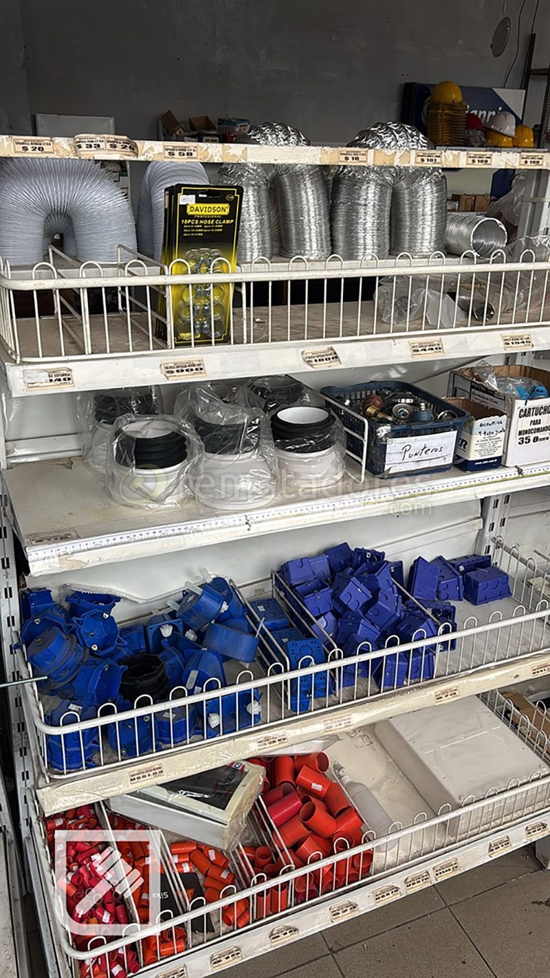Lote de Accesorios y Materiales para Instalaciones