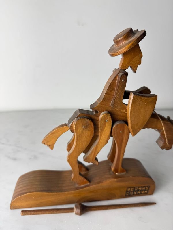 Escultura en madera articulada de cowboy y caballo - imagen 4