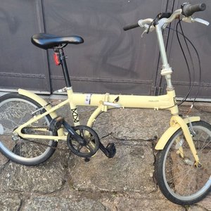 Bicicleta Plegable Moller Rodado 20 Estilo Urbano Vintage Color Crema - imagen 3