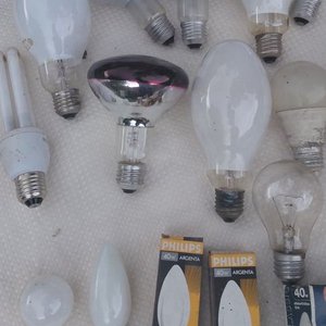 Lote de 25 Lamparitas Incandescentes y LED Varias Marcas - imagen 2