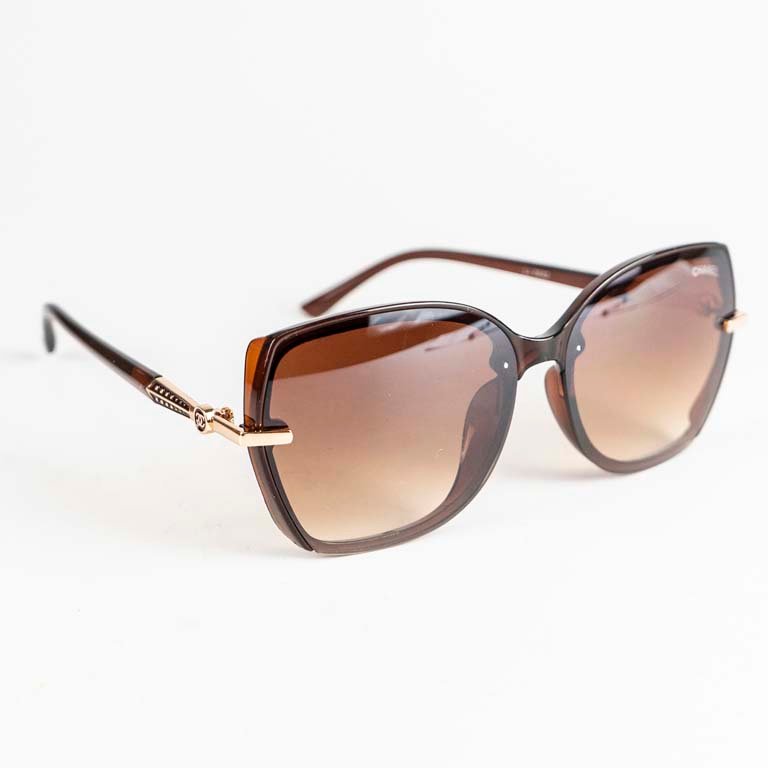 Lentes de sol Chanel con cadena y logo - imagen 2