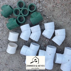 Lote de Accesorios para Cañería de PVC: Codos, Uniones y Conexiones Varias - imagen 3