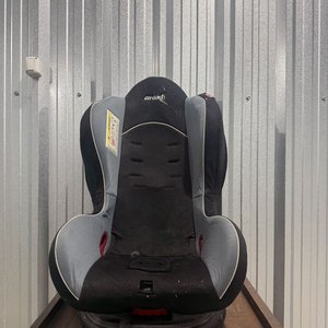 Silla de Auto para Bebé Avanti con Protección Lateral - imagen 2