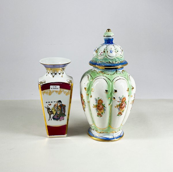 Dos piezas de porcelana, potiche floral y florero oriental - imagen 1