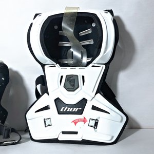 Tres Pecheras de Protección para Moto Thor - imagen 3