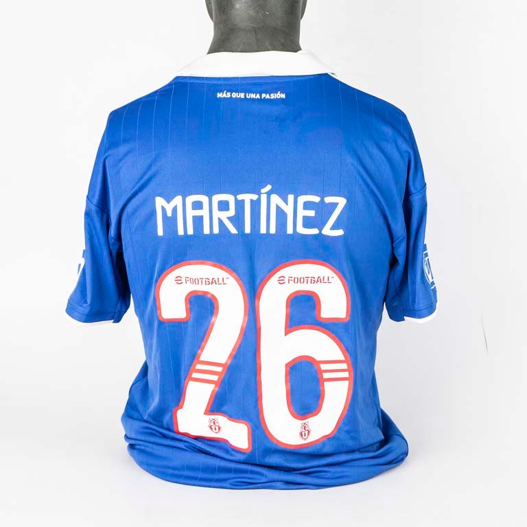 Camiseta de Universidad de Chile de utilería marca adidas N°26 de Martínez - imagen 2