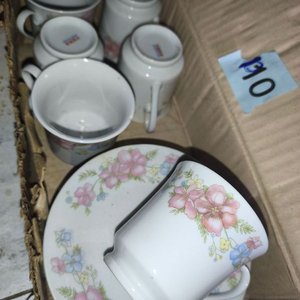 Juego de Café de Porcelana con Flores - 12 Piezas - imagen 1