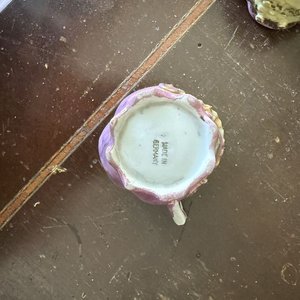Juego de Tazas y Platillos de Porcelana Nacarada Alemana - imagen 7
